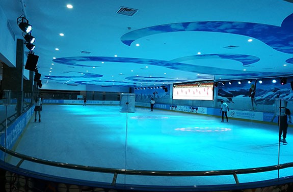 三亞港華廠喜樂(lè)街冰場(chǎng)